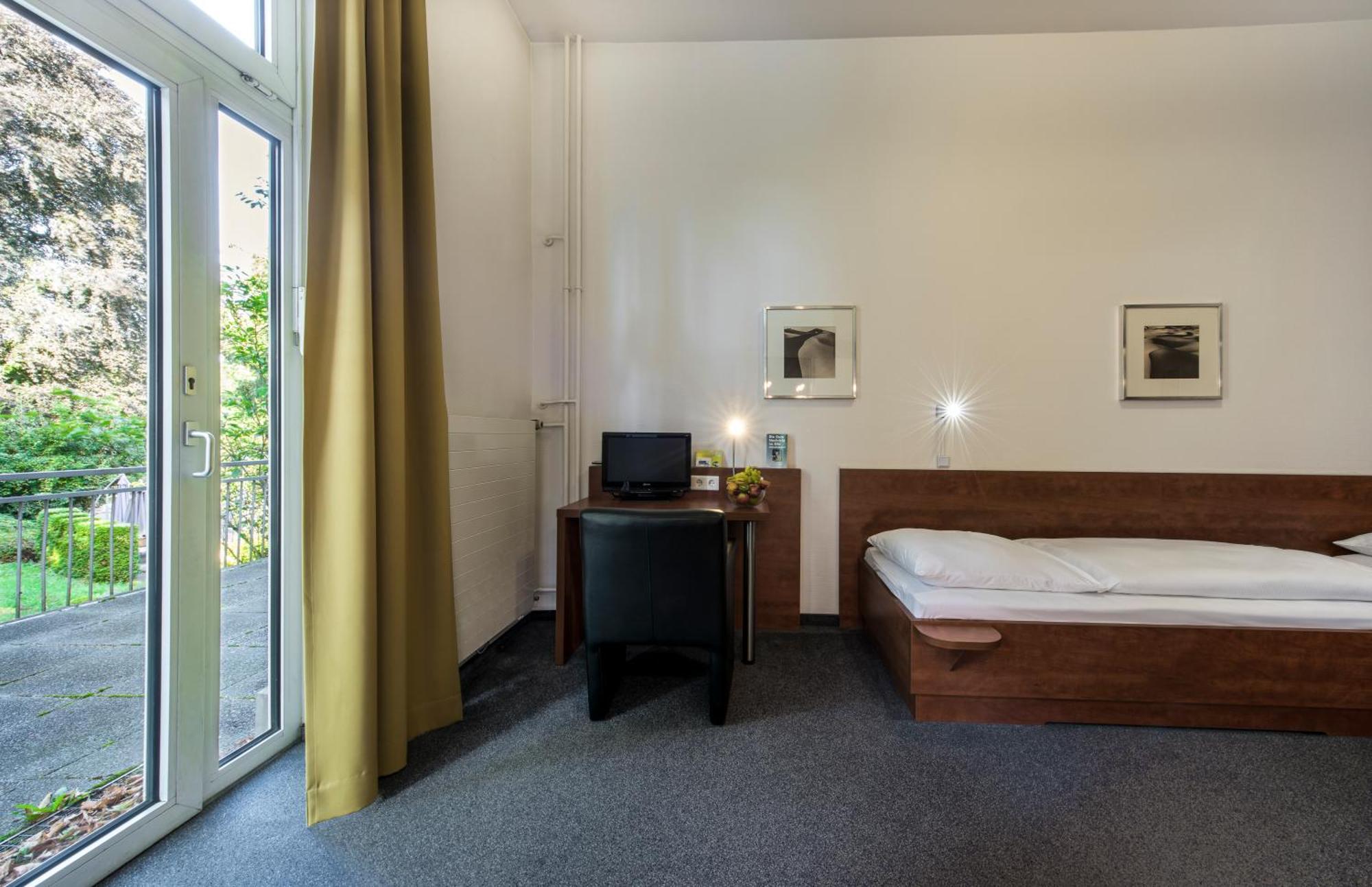 Cjd Bonn Castell Otel Oda fotoğraf