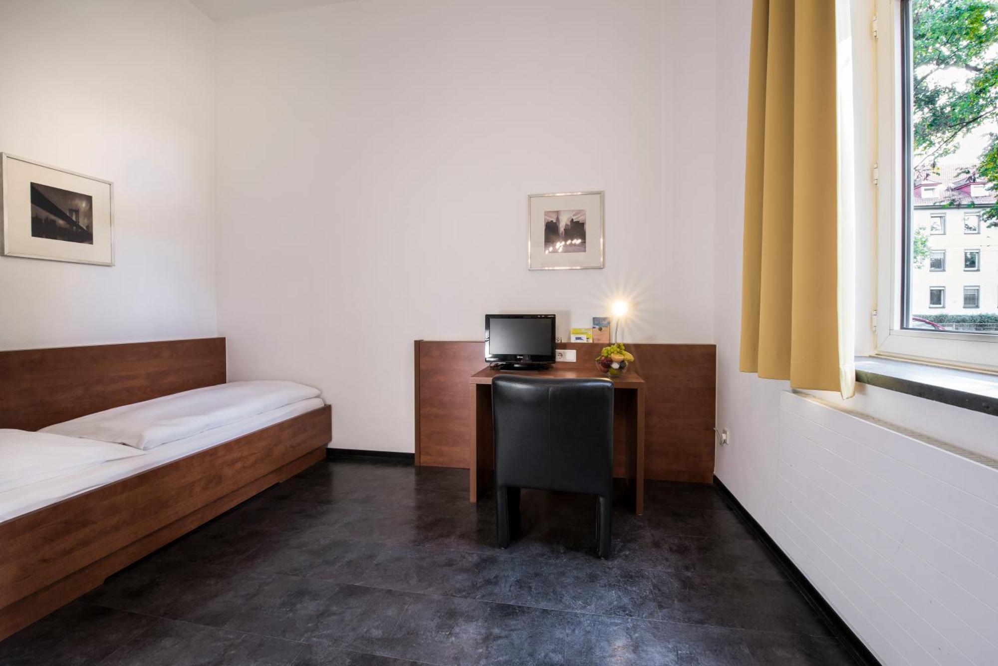 Cjd Bonn Castell Otel Oda fotoğraf